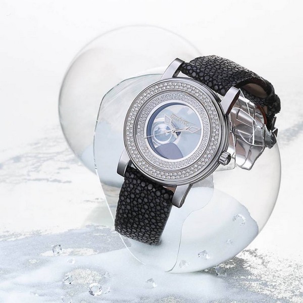 Cyclone watch 160 diamonds